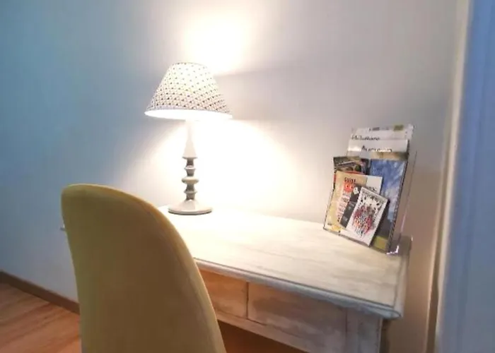 Centre Ville, Parking Public Gratuit, Petit Dej Supplément *