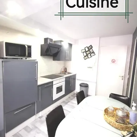 Centre Ville, Parking Public Gratuit, Petit Dej Supplement